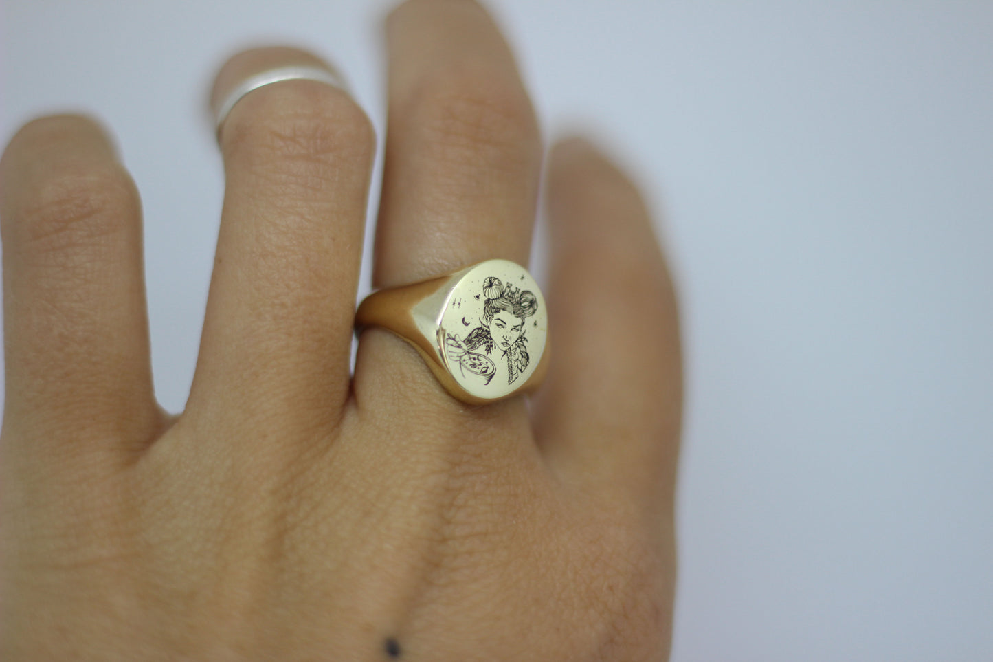 Signet Ring - Large Oval